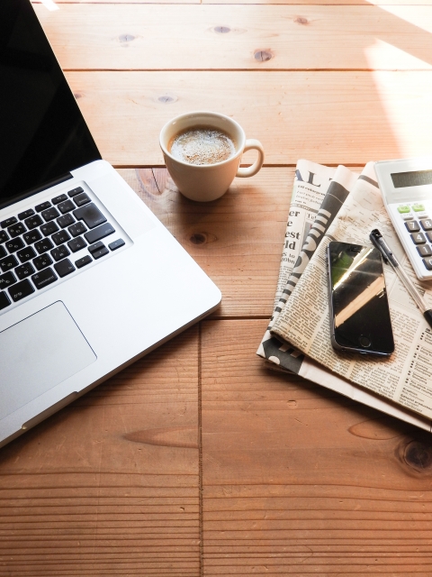 パソコンとデスク